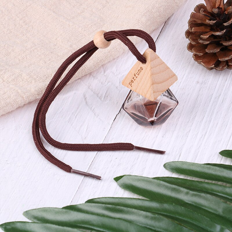 Auto Ornament Perfume Bottle Hanging Air Freshener Perfume Fragrance Diffuser Empty Glass Bottle 8ml Car Diamond Shape Pendant